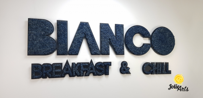 Logo Bianco, Breakfast & Chill, Decorat cu Licheni Naturali Stabilizati [2]