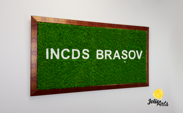 Logo INCDS BRASOV decorat cu licheni naturali stabilizati [4]