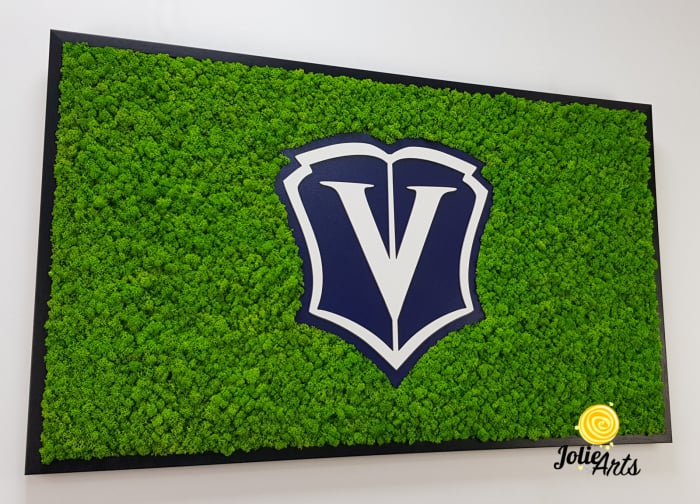 Logo V, Decorat cu Licheni Naturali Stabilizati [6]