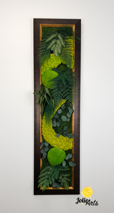 Tablou Amazon Vertical – Licheni, Mușchi și Plante Naturale Stabilizate – Ramă Patinată cu Inserții Aurii [3]