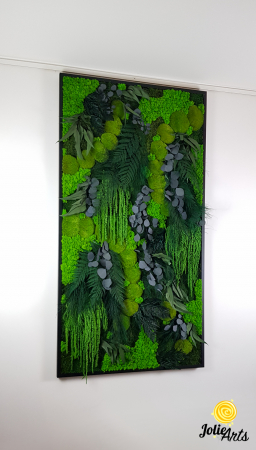 Perete verde – compoziție cu mușchi, licheni și plante naturale stabilizate, ramă neagră 70 x 190 cm [1]