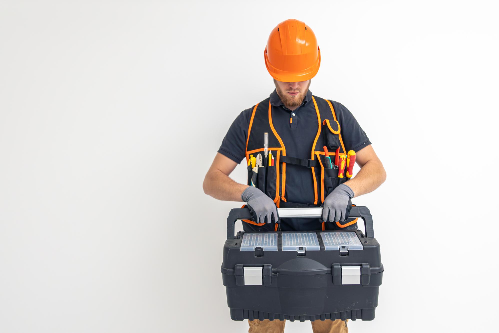 Montare priza dubla aplicata: etape, schema de legare si sfaturi pentru o instalare sigura