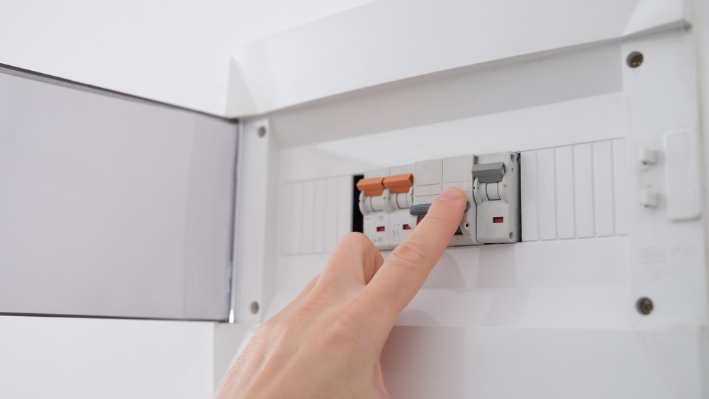 Curba B vs. curba C – Alegerea corecta a sigurantelor automate pentru instalatiile electrice. MCB curba B sau disjunctor curba C?