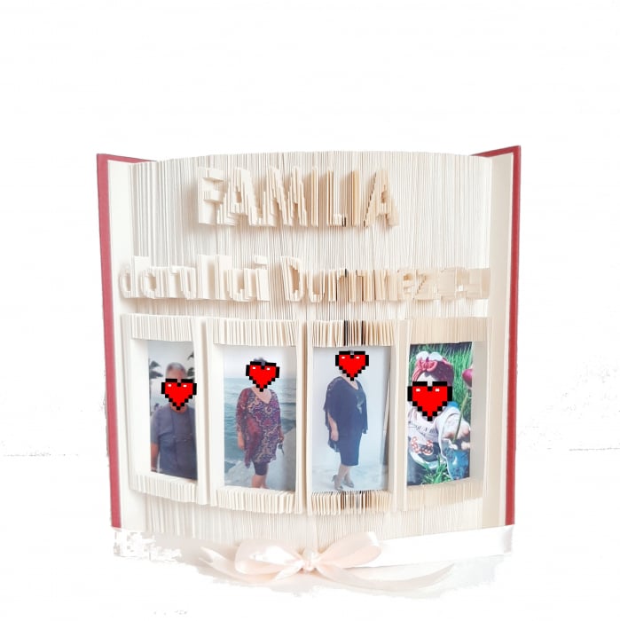 Carte sculptata Familia Darul lui dumnezeu [1]