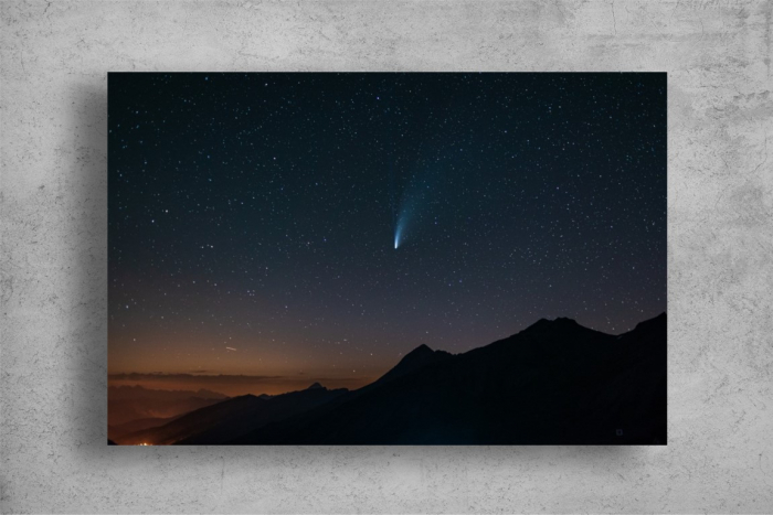 Tablou Canvas - Cometa Neowise printre stele [2]