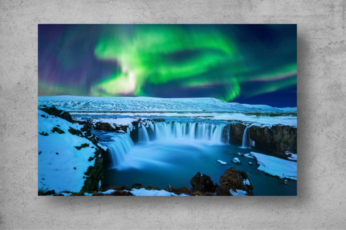 Tapet Premium Canvas - Aurora boreala deasupra cascadei [2]
