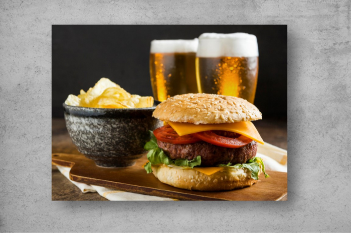 Tapet Premium Canvas - Burger cu cartofi chips si bere [2]
