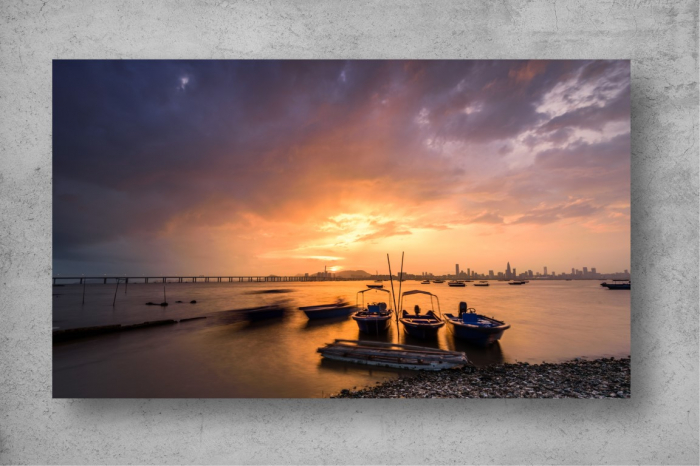 Tapet Premium Canvas - Salupe la malul apei in lumina apusului [2]