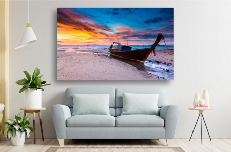 Tablouri Canvas cu peisaje - Tablou Canvas - Barca de pe plaja si cerul colorat la apus