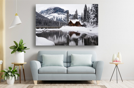 Tablouri Canvas cu peisaje - Tablou Canvas - Cabana din lemn la poalele muntilor