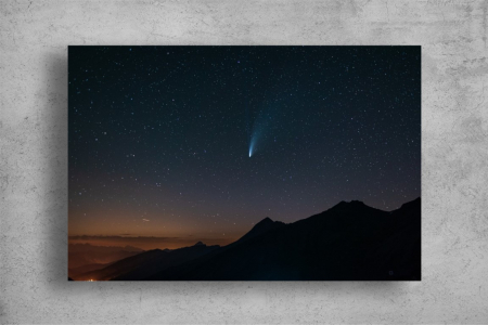 Tablou Canvas - Cometa Neowise printre stele [1]