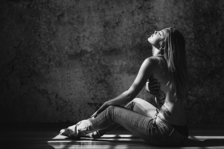 Tablou Canvas - Femeie sexy cu tatuaj [1]