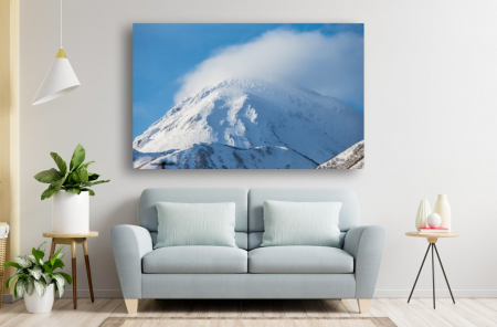 Tablouri Canvas cu peisaje - Tablou Canvas - Furtuna de zapada in varful muntelui