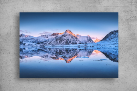 Tablou Canvas - Reflexia muntilor in lac la apus [1]