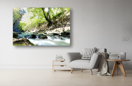 Tablouri Canvas cu peisaje - Tablou Canvas - Soarele printre copaci langa parau