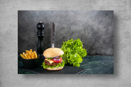 Tapet Premium Canvas - Burger cu salata si cartofi prajiti [1]