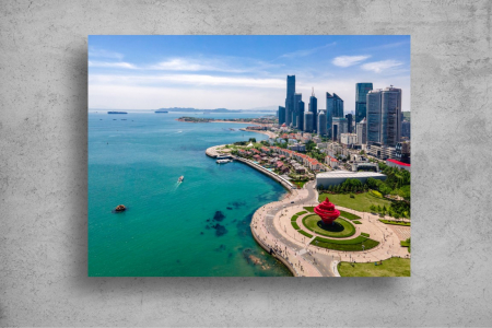 Tapet Premium Canvas - Imagine aeriana cu marea si orasul [1]