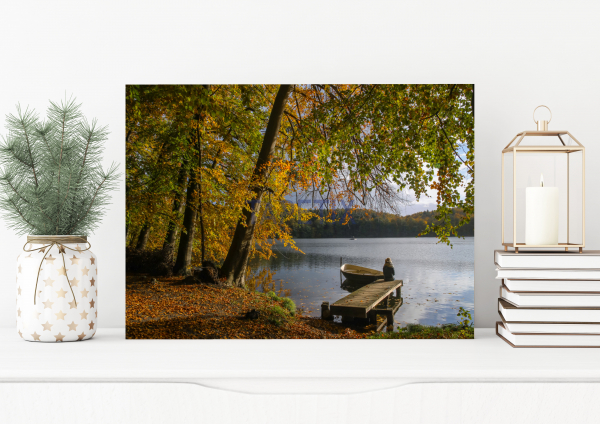 Tablou Woman Sitting at the Lake [1]