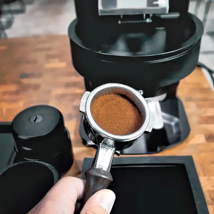 PuqPress Tamper Automatic M5 58.3 mm - Negru Mat [4]