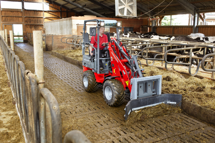 incarcator multifunctional Hoftrac / Weidemann -1140 [16]