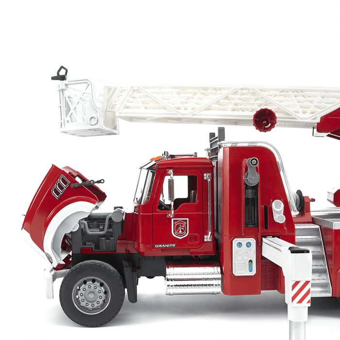 Mașină de pompieri MACK Granite cu pompă de apă, scară, modul de sunet și lumini [4]