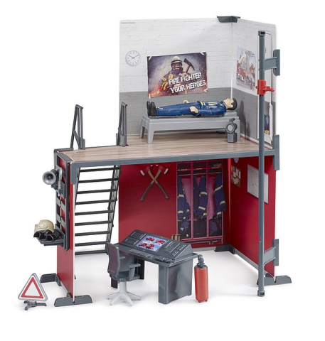 7.10. Vehicule Speciale - Jucarie - Sectie de pompieri cu figurina pompier  Bruder 62702