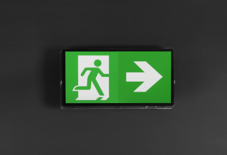 evacuare - Lampa exit IP65, aparenta, 3h, 5W, mentinut, test automat, lentile spatii deschise, Intelight 93622