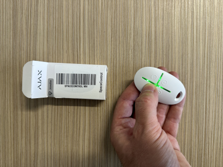 Telecomanda cu 4 butoane Ajax SpaceControl [2]