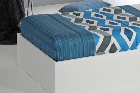 Cuvertura matlasata MORGAN AG albastru, fixa pentru pat de 90 cm x 200 cm [2]