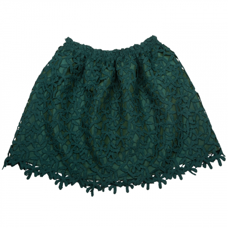 FETE - Fustă creată din dantelă groasă, încrețită cu elastic.  Mami, primăvara aceasta o voi purta asortată cu o bluză albă și voi fi ghiocelul tau. Mami, știi ceva? La toamnă o voi purta din nou să-ți amintesc că în suflet avem mereu primăvara cu noi.