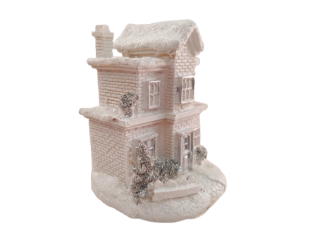 Casuta alba cu LED 6*7*10 cm [2]