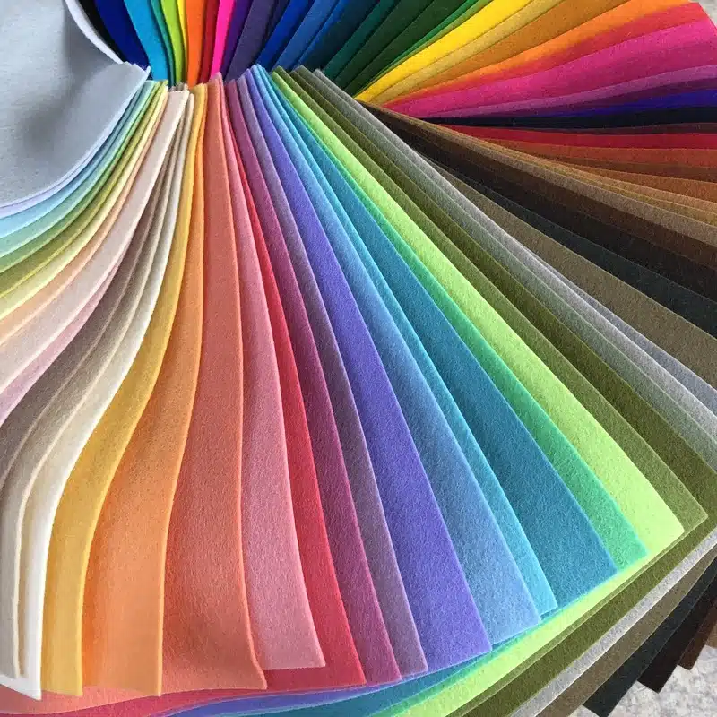HOBBY: Articole baza - Fetru A4 TRUE (100% lână)