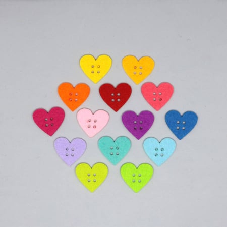 Figurine din fetru - Figurine din fetru- nasturi inima colorate, 2.5cm, 14/set