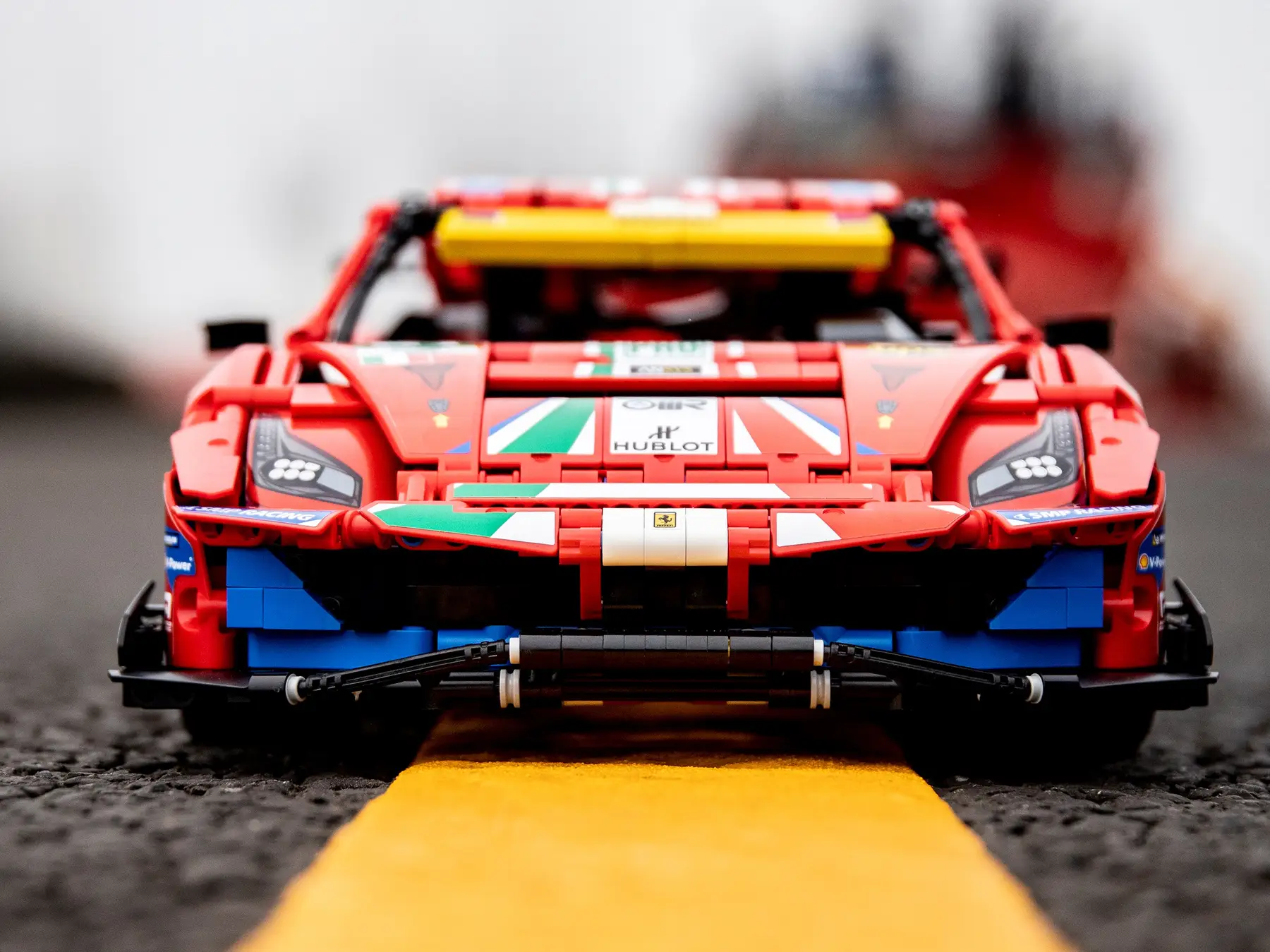 LEGO Technic - Ferrari 488 GTE “AF Corse #51” 42125, 1677 piese [7]