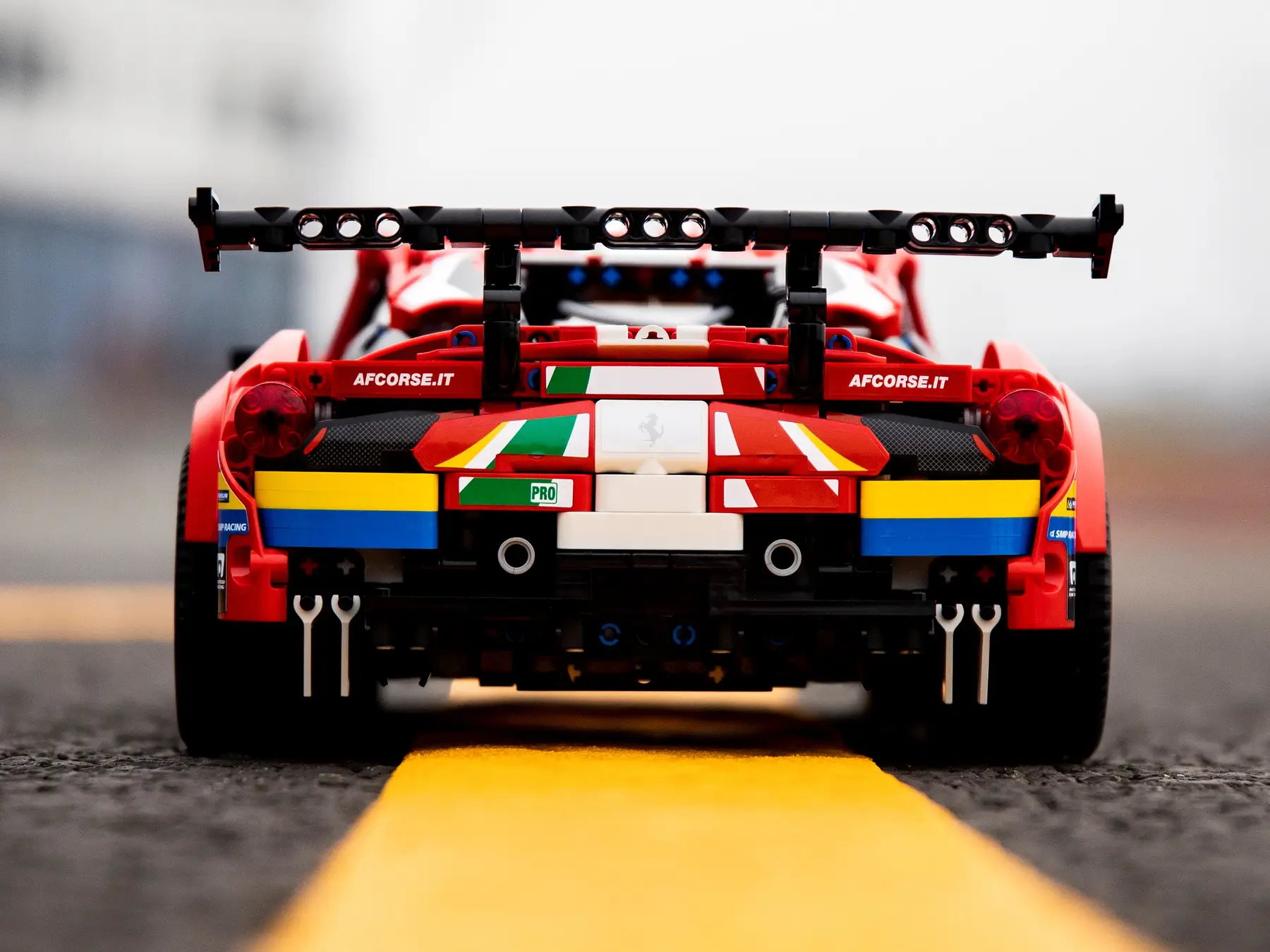 LEGO Technic - Ferrari 488 GTE “AF Corse #51” 42125, 1677 piese [8]