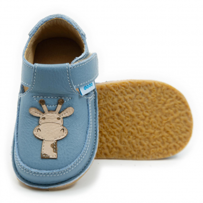 Pantofi baby blue cu girafa, Dodo Shoes [1]