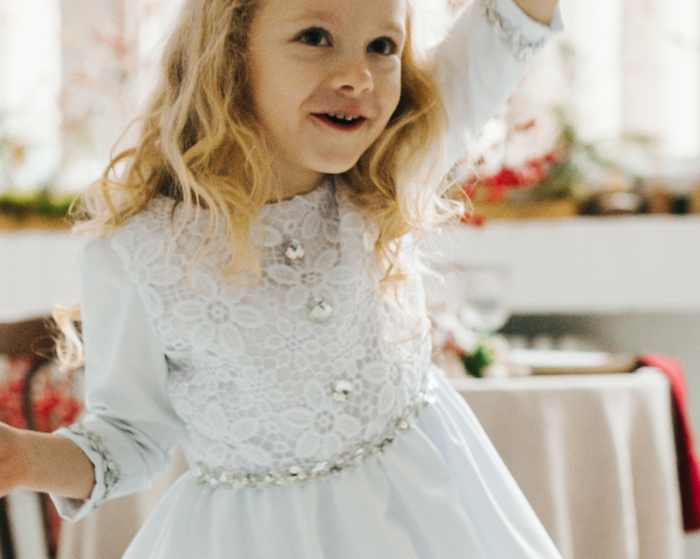Rochie Fulg de Nea [6]