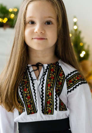 Costum negru  traditional pentru fetite TinTin Shop [6]