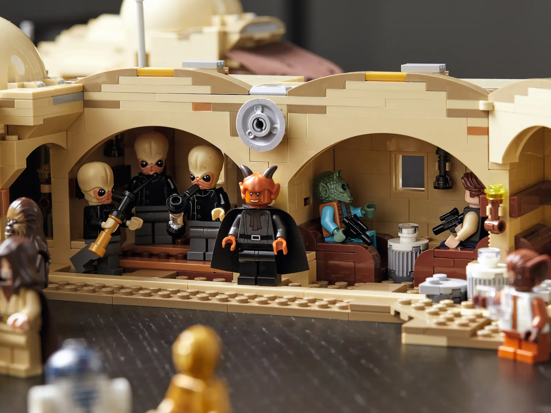 LEGO Star Wars - Mos Eisley Cantina 75290, 3187 piese [11]