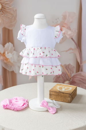 Rochii botez fetite - Rochie din Muselina cu Bobocei Roz