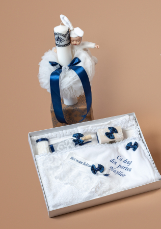 Lumanari botez - Set lumanare alba cu iepuras si trusou brodat, TinTin Shop