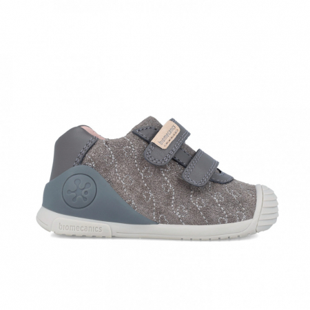 Pnatofi primii pasi Biomecanics 241101-A168 [1]