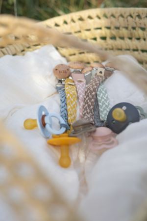 Lantisor suzeta cu clips BIBS Mustar [1]