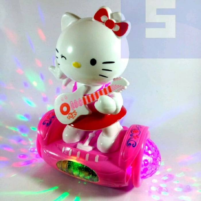 Hello Kitty pe hoverboard [1]