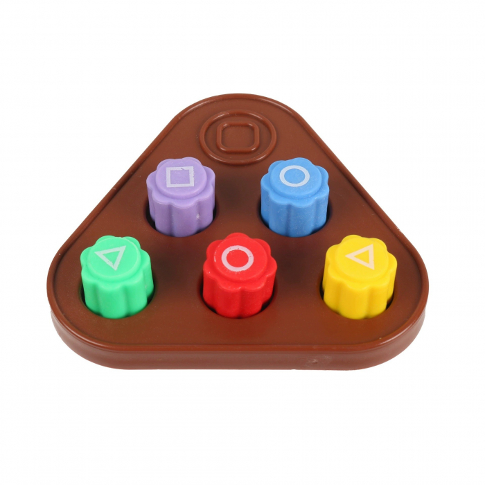 Gonggi Joc Traditional Coreean, Squid Game si Jocul Calamarului, Set 5 Piese Multicolore, Tabla Triunghiulara Maro [1]