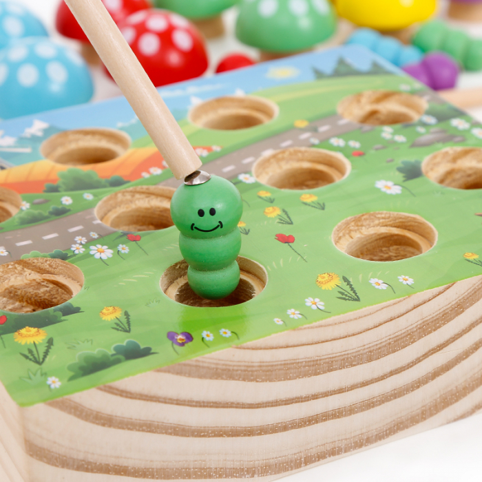 Jucarie de pescuit magnetic din lemn cu Ciupercute si Viermisori, multicolor [3]