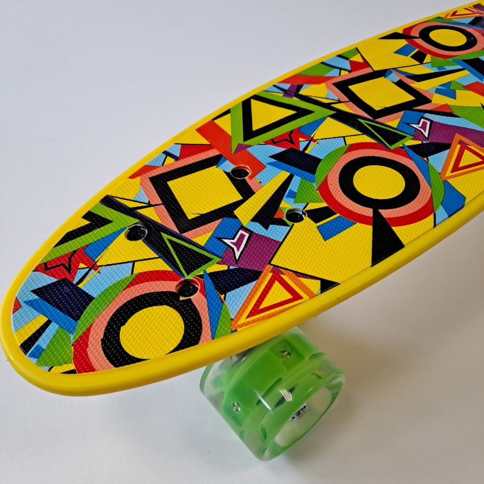 Penny Board cu roti de silicon si lumini LED, Graphic Print, 56 cm, multicolor, model E [3]