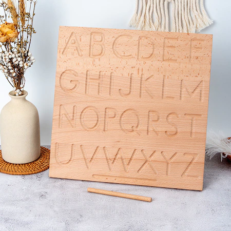 Jucarie educativa Montessori Placa dubla Trasare Litere, lemn natur [4]