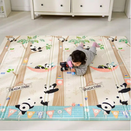 Covoras de joaca termic 180x200 cm pliabil cu doua fete Ursul Panda si Vulpea [2]