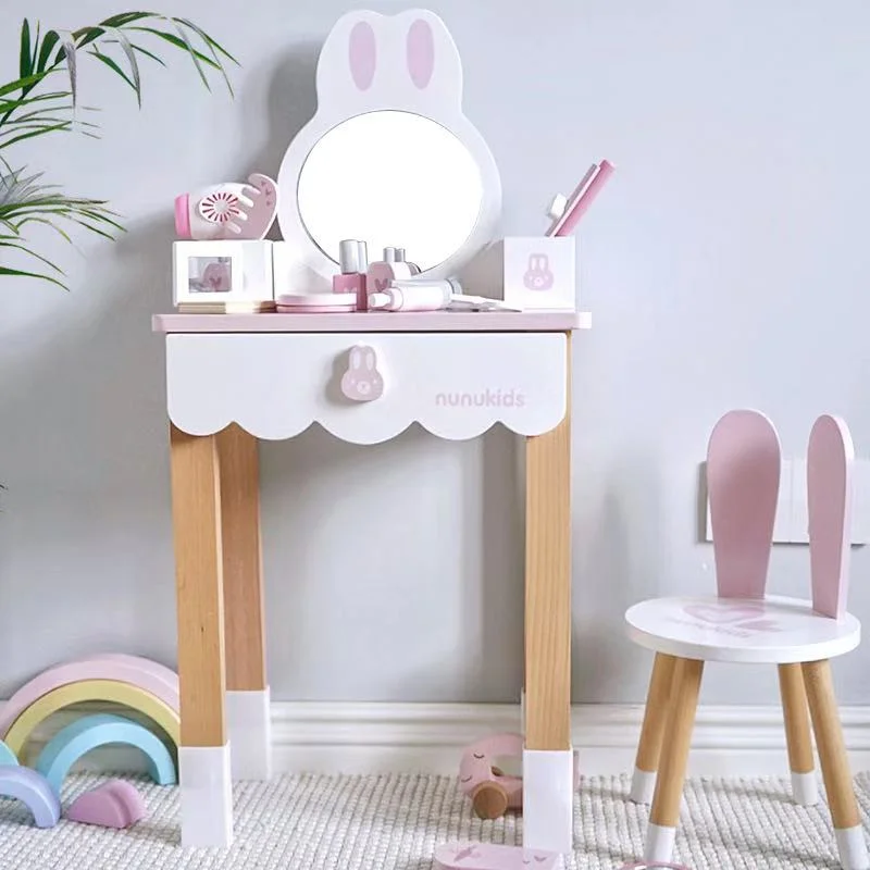 Masuta frumusete si accesorii din lemn,Iepuras [1]